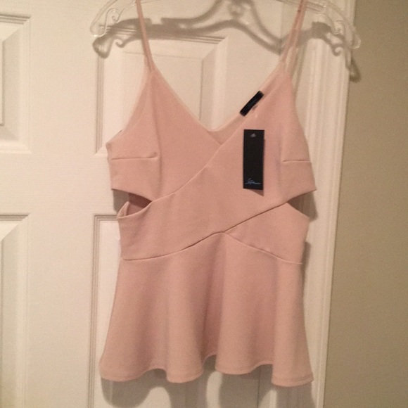 BEAUTIFUL cutout sides cami - Picture 2 of 5